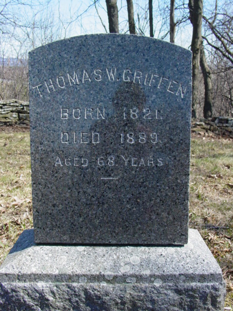photo of Thomas Griffen stone, Quaker Church Cemetery